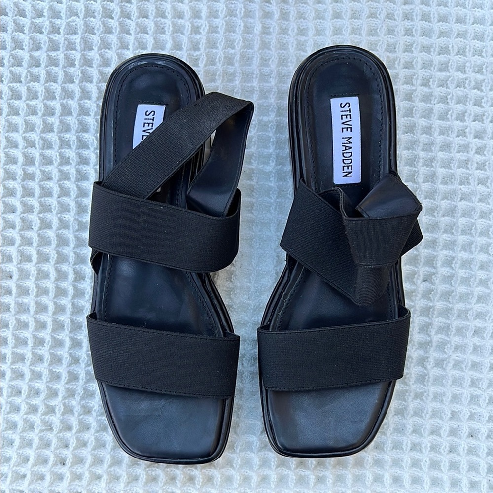 Steve Madden Black Sandals